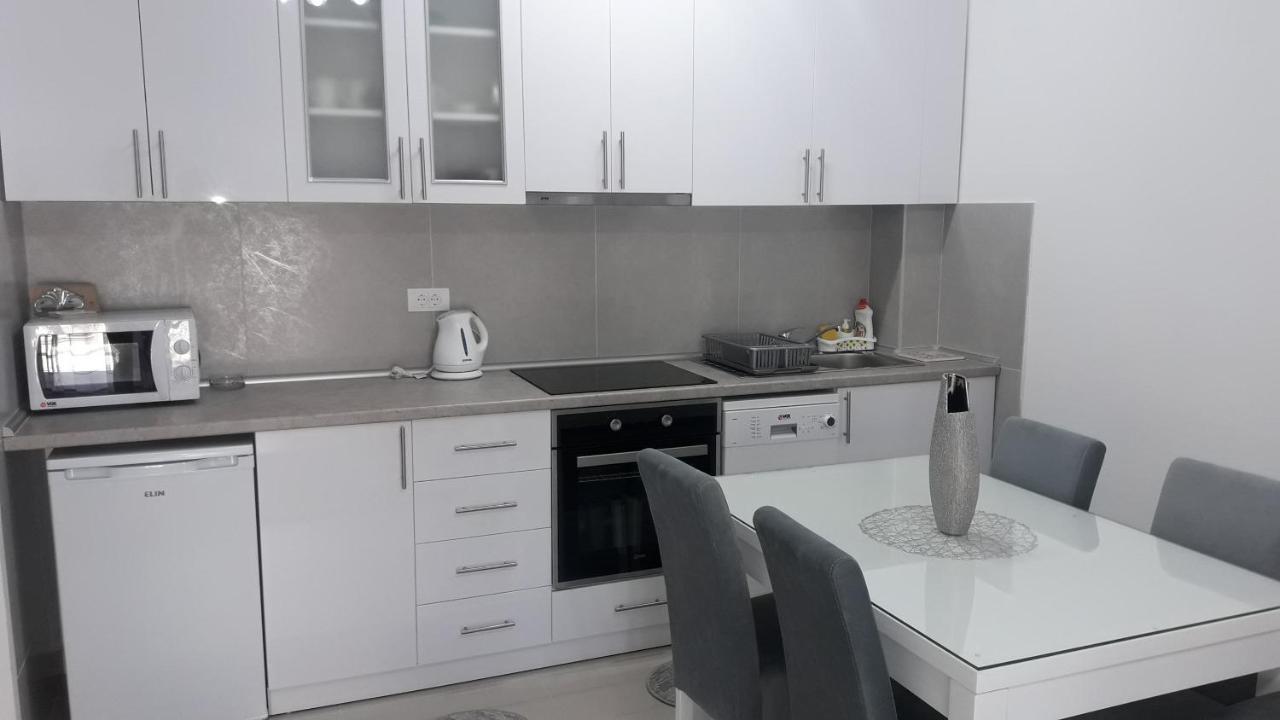 Renome Apartmani Баня-Ковиляча Екстер'єр фото