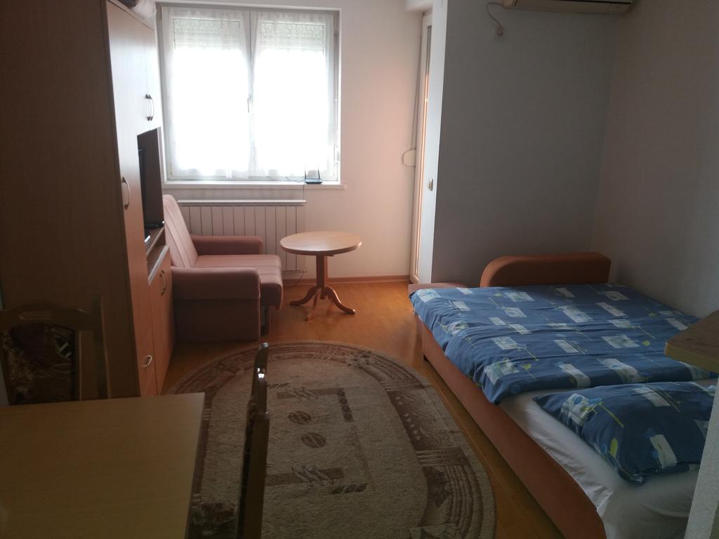 Renome Apartmani Баня-Ковиляча Екстер'єр фото