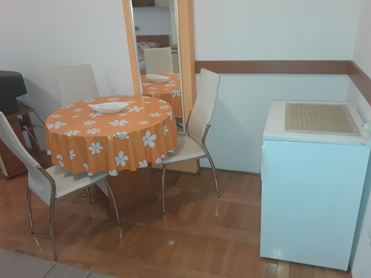 Renome Apartmani Баня-Ковиляча Екстер'єр фото